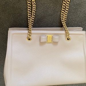 Salvatore Ferragamo Bow Detailed Melike Tote Bag